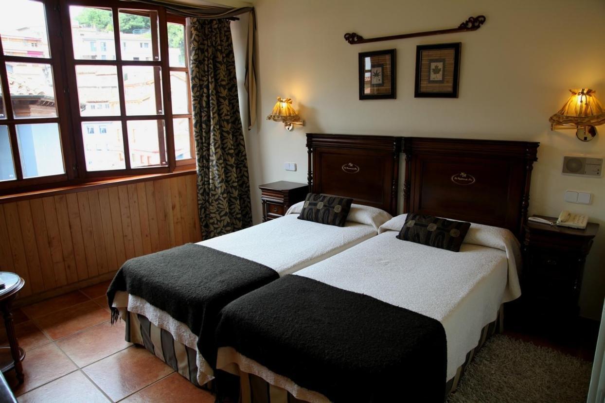 La Casona De Pio Hotel Cudillero Bagian luar foto